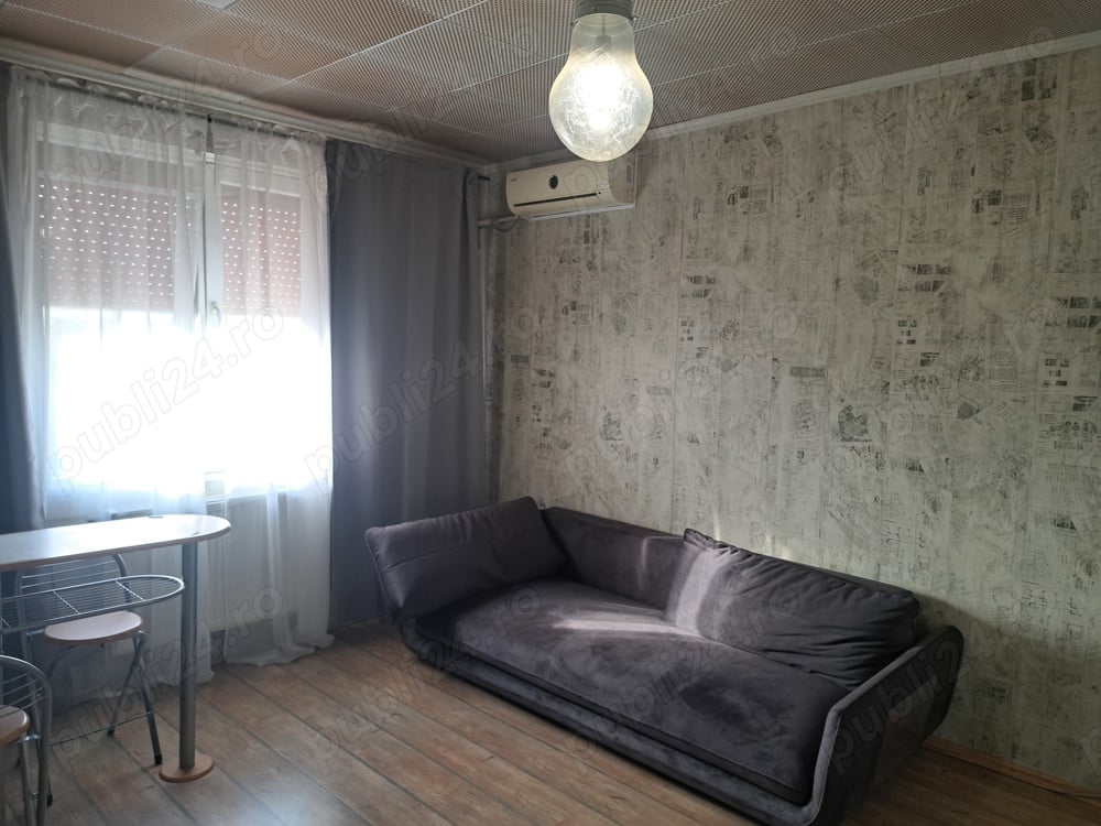 Vand apartament 3 camere