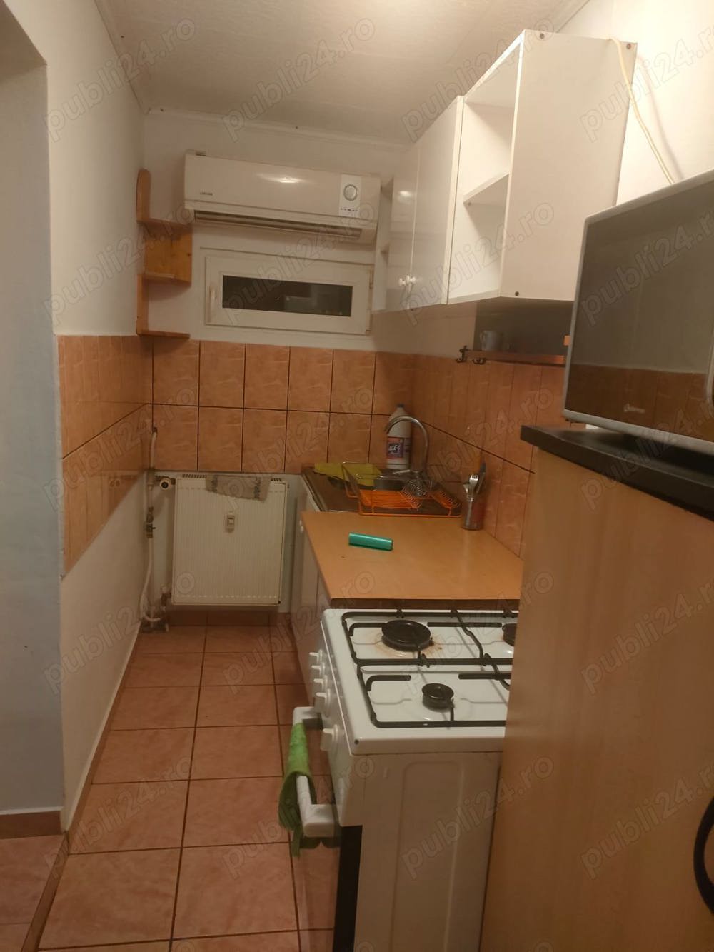 Vând apartament cu doua camere