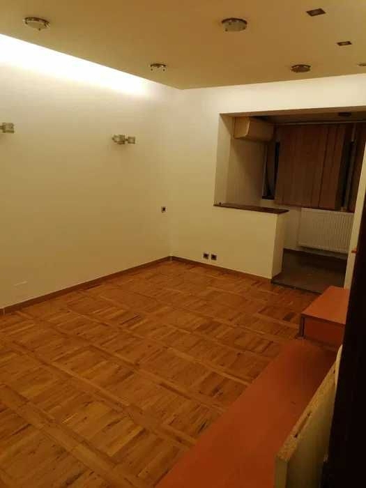 Apartament 3 camere zona Lipovei