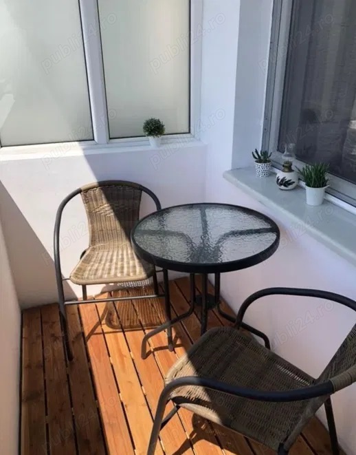 in CENTRU chirie Ap cu 2 camere pe Calea Bucuresti la K F C  