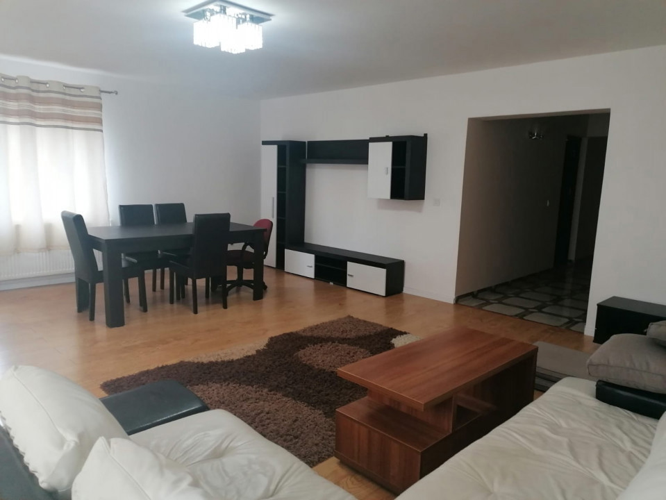 Vila 4 camere, Pitesti, Zona Cristal