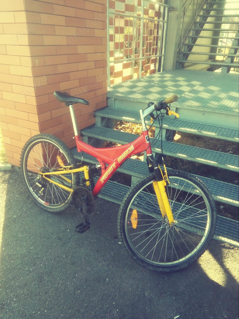 Bicicleta First Bike fullsuspension