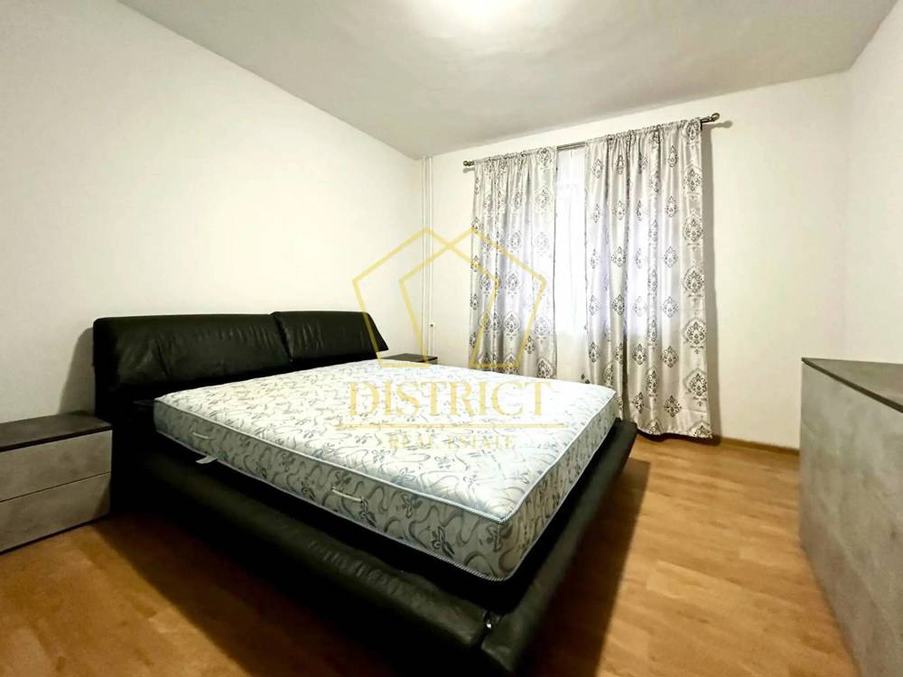 Apartament spatios cu 3 camere | Lipovei