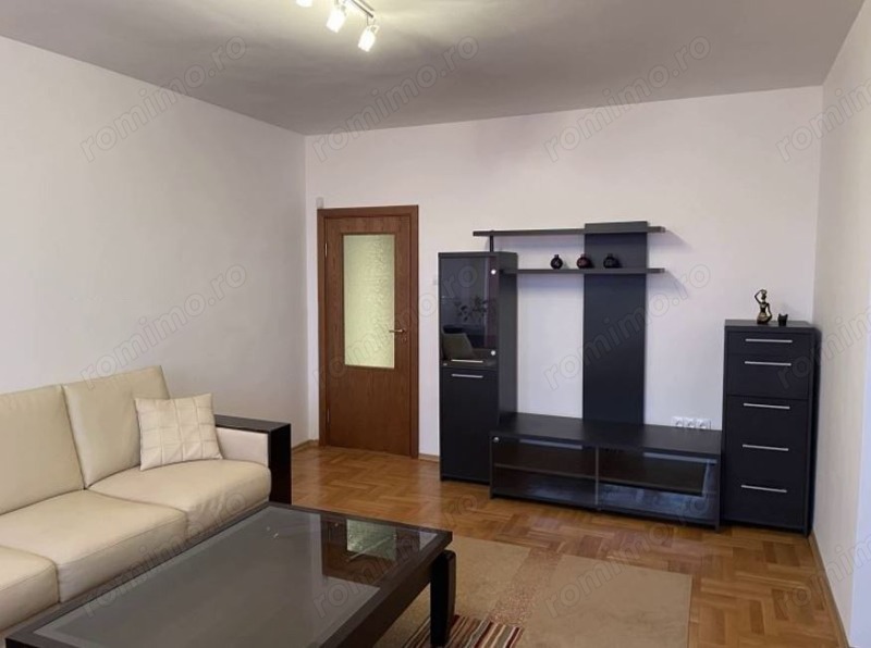 Apartament 3 camere Lipovei