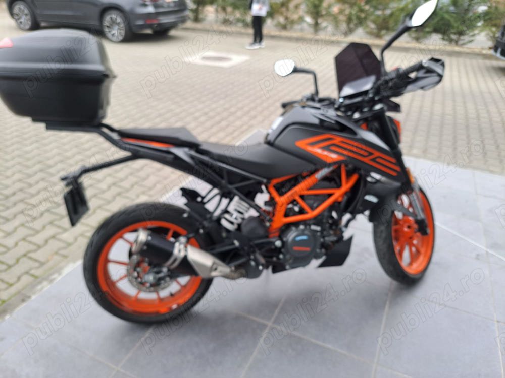 Vind ktm duke 125 .