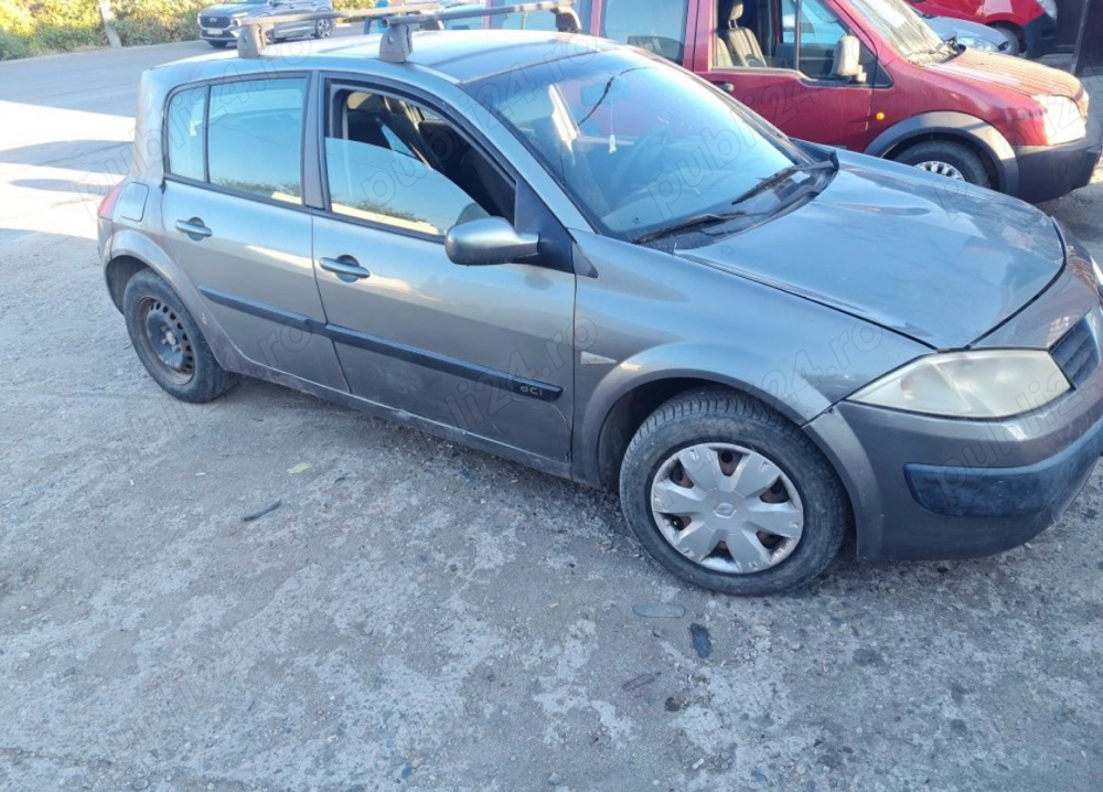 Dezmembrez Renault Megane 1.5 diesel