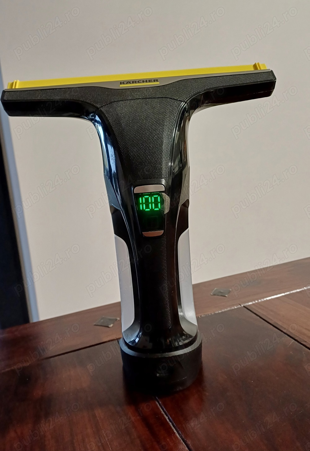 Aspirator de geamuri