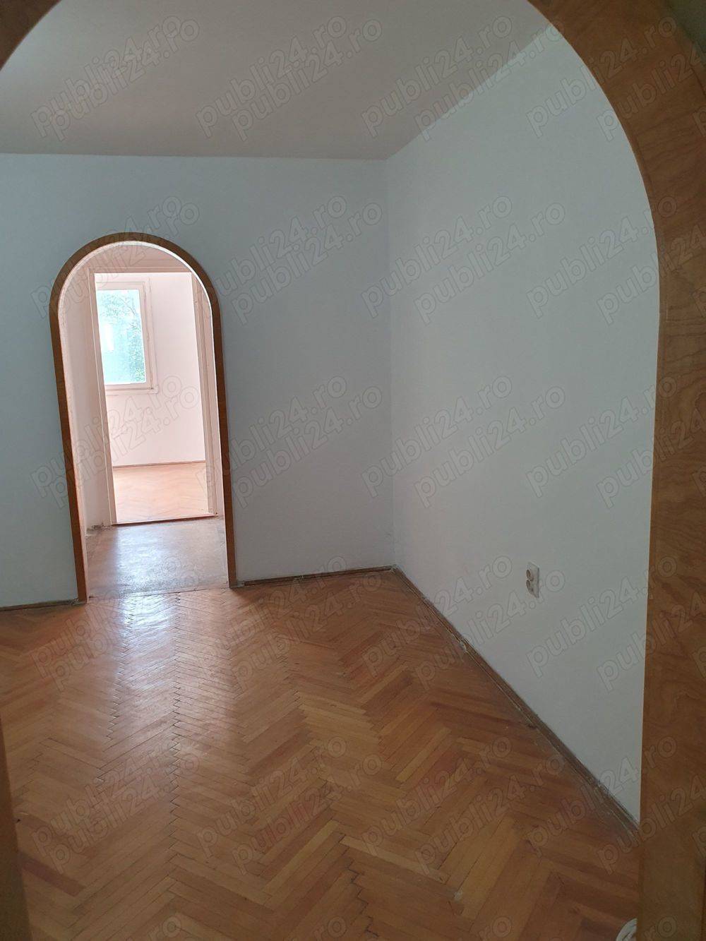 Apartament cu 2 camere în zona Take Ionescu la 10 minute de Catedrala