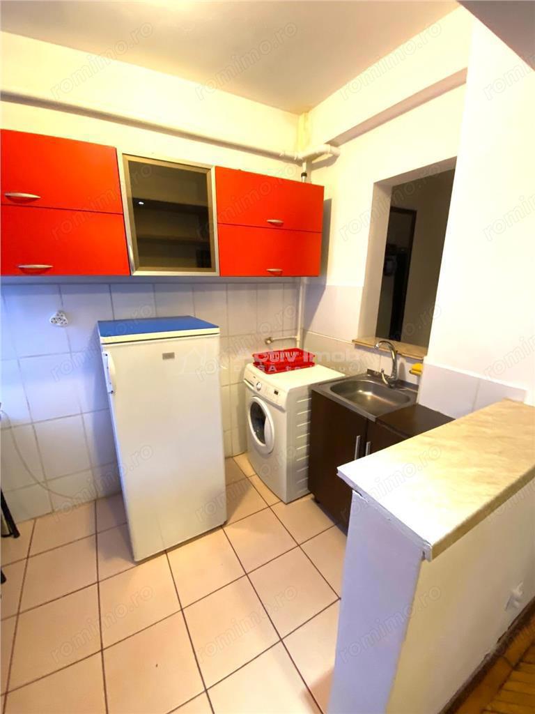 Apartament  Magheru - colt cu CA Rosetti.