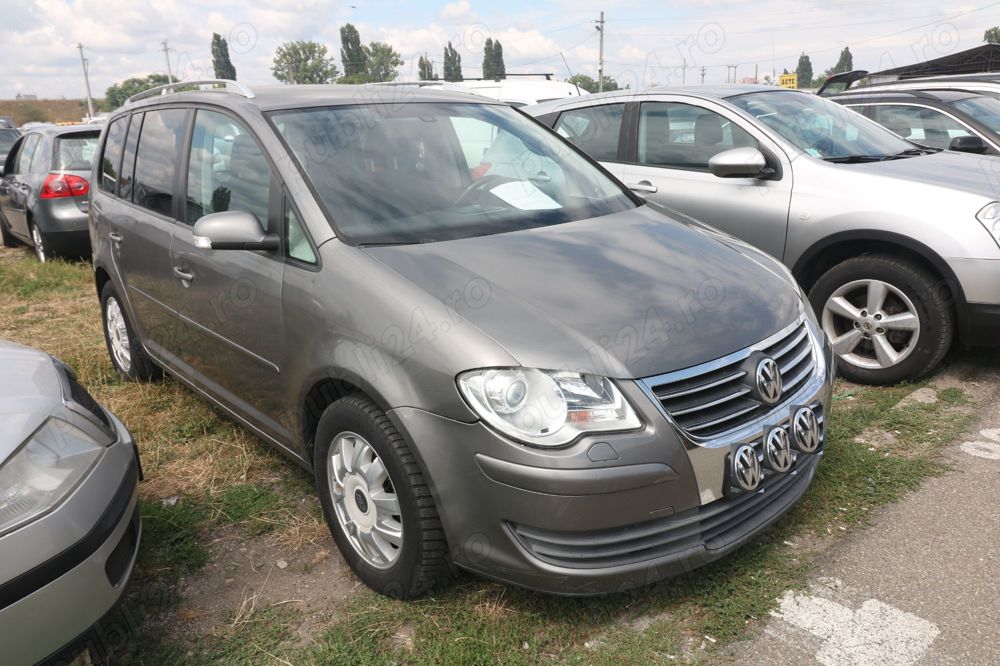 VW Touran 2009 - 1.9 tdi - 5 locuri - Recent adus - Acte valabile 2025