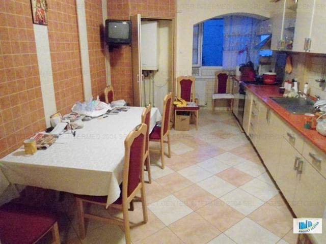 Apartament 3 camere Rolast - etaj 1