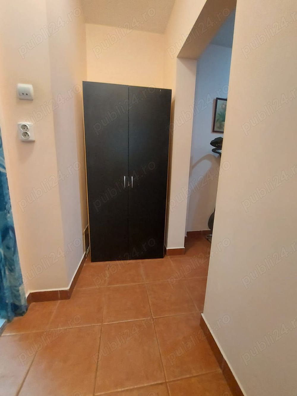 Inchiriez apartament 2 camere, Piata Muncii, 2000lei