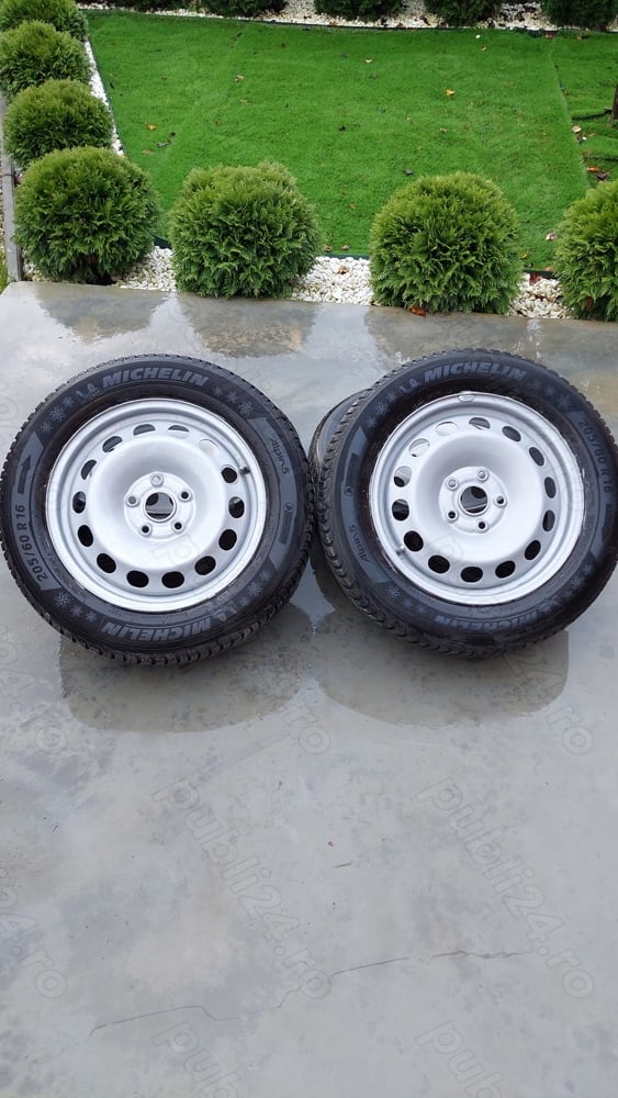 Cauciucuri cu jante 205 / 60 R16