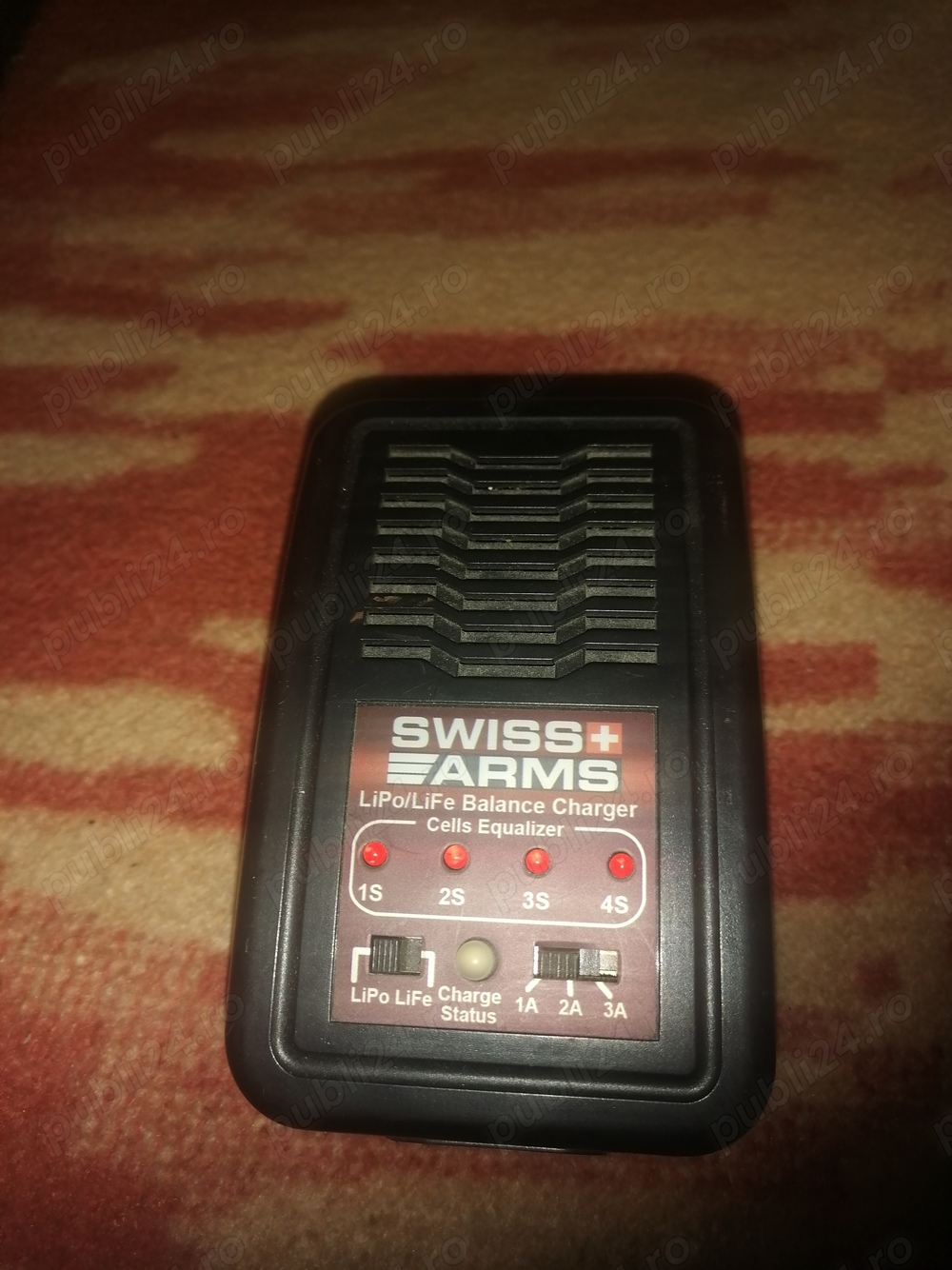 incarcator  acumulatori SWISS ARMY