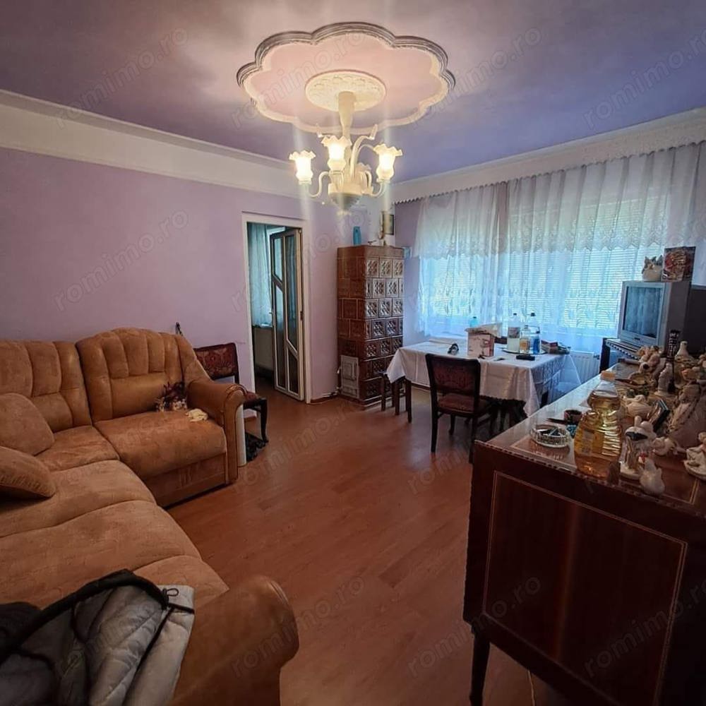 De vanzare 2 camere 39000 euro, 2 boxe