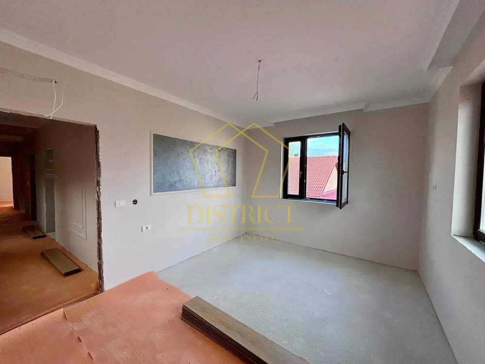 Duplex modern cu 4 camere, despartit prin camera tehnica I Dumbravita