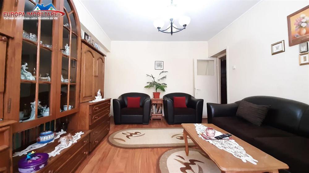 Apartament 3 camere de vanzare zona centrala Tulcea