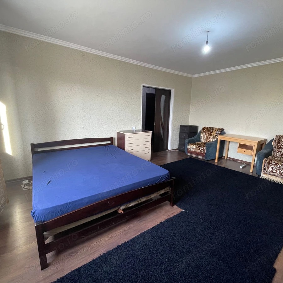 Oferim spre inchiriere garsoniera in 13 septembrie.