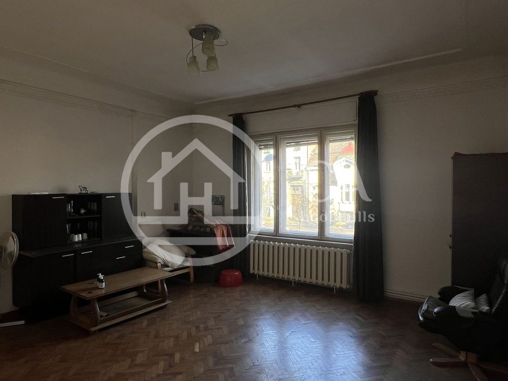 Apartament cu 2 camere de vanzare in zona Republicii, Central, Oradea