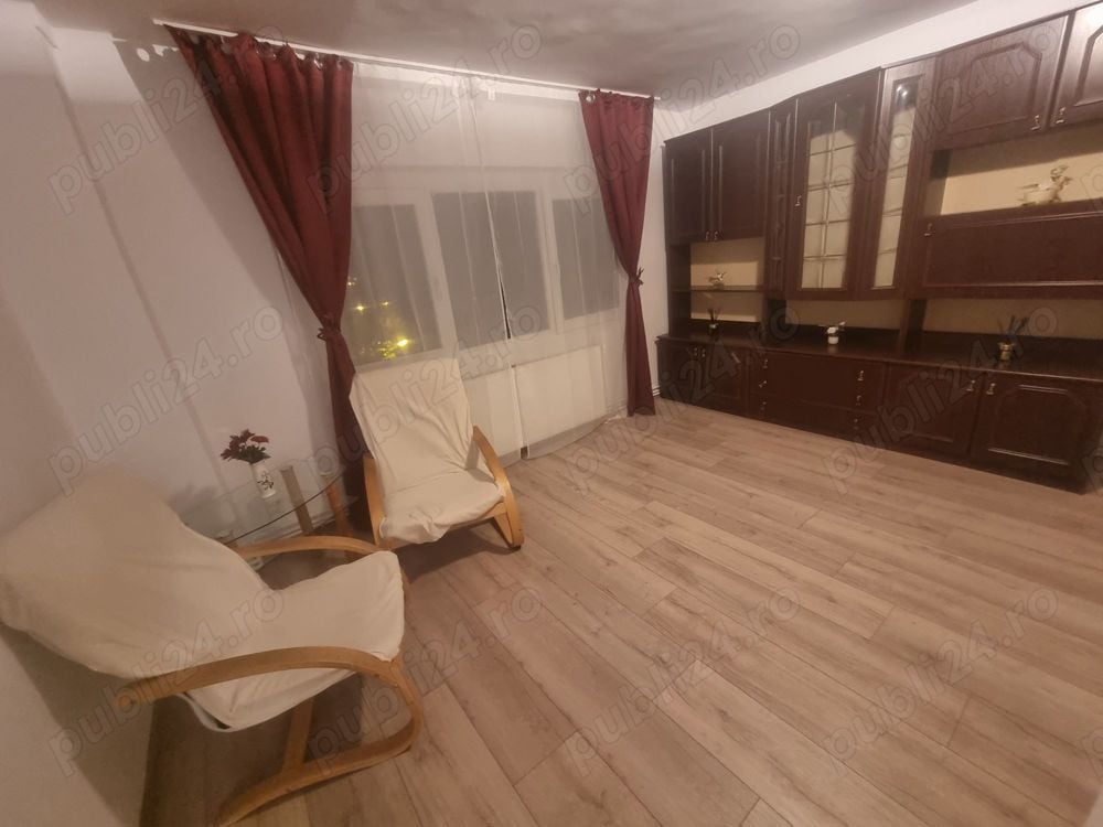 Vand apartament 2 camere decomandat zona Mirce cel Batran