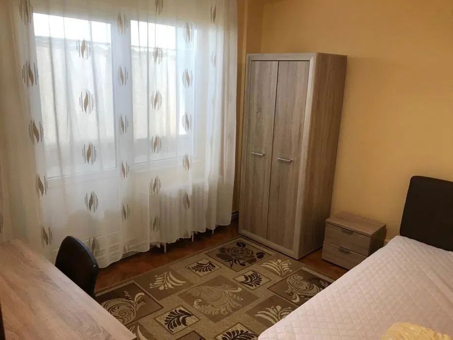 Apartament de Inchiriat cu 3 camere