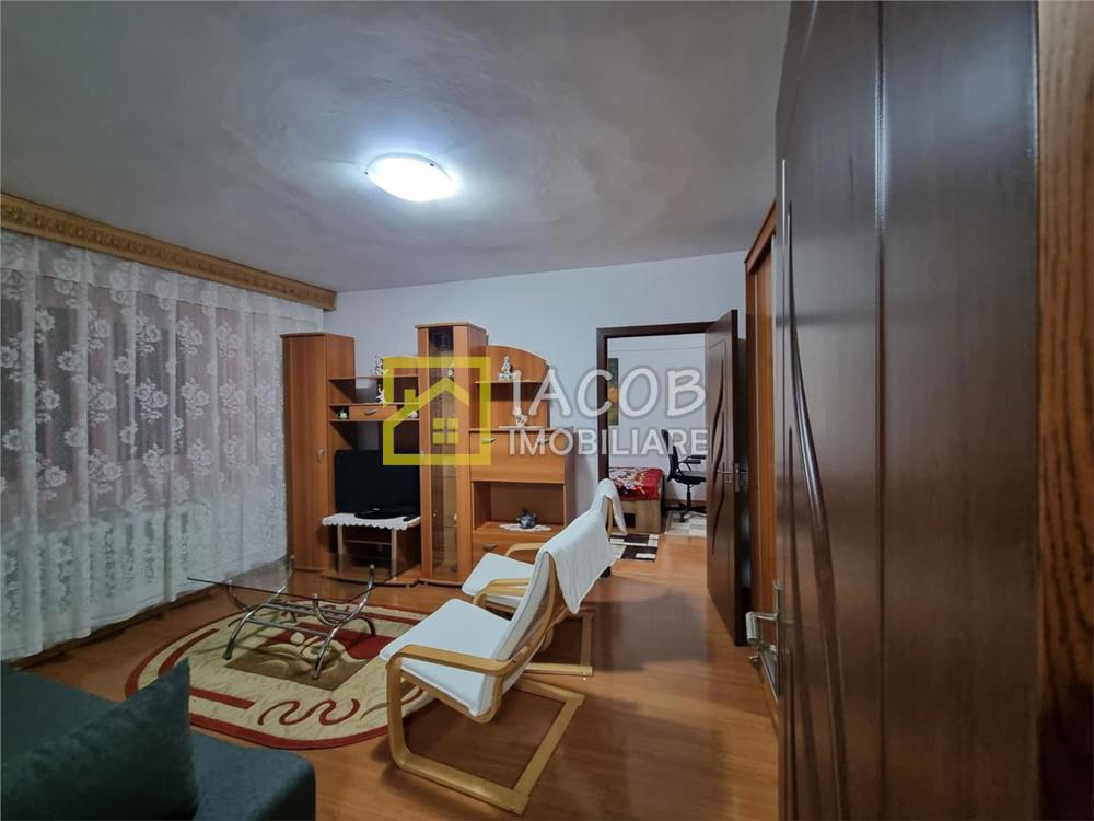 APARTAMENT 2 camere  et.1, ULTRACENTRAL Bacau