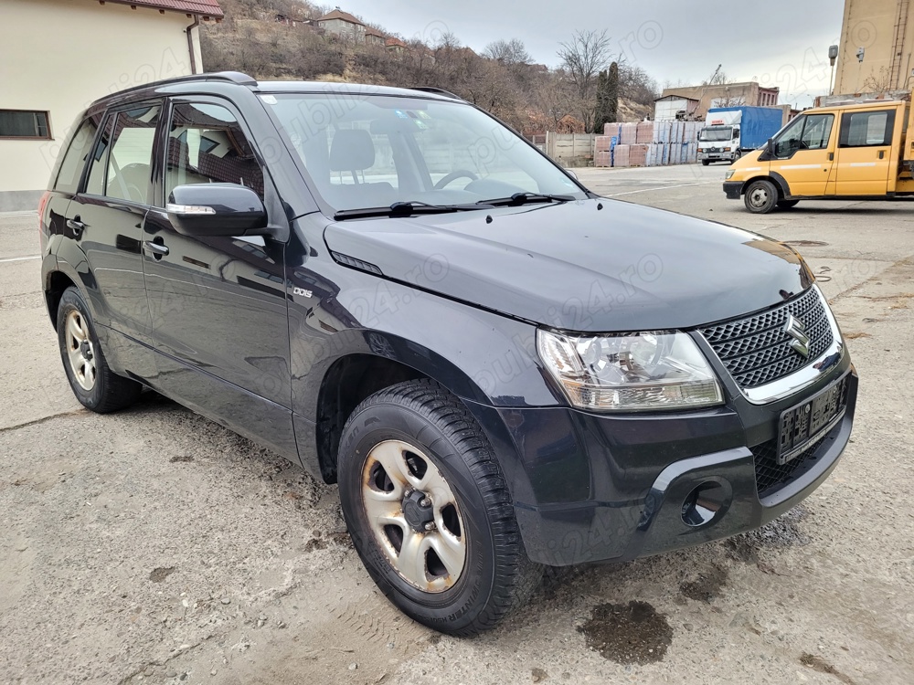 suzuki grand vitara 2011 schimb cu microbuz persoane