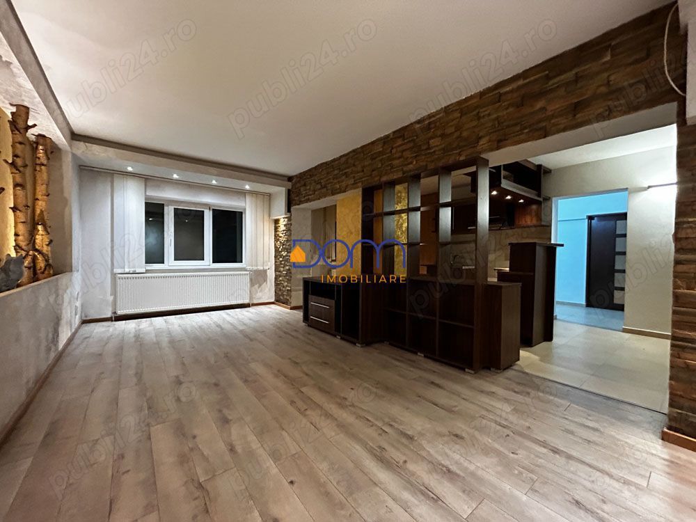 Apartament   3 camere decomandat zona pietei