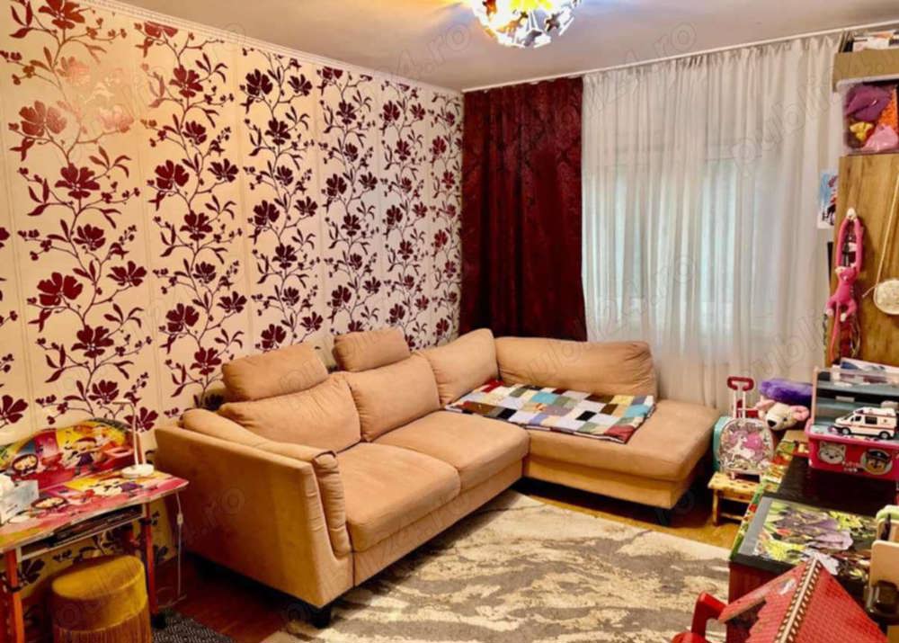 Zona Aradului Vest din Timisoara-apartament 3 camere decomandat-suprafata 72 mp utili-108.000 euro