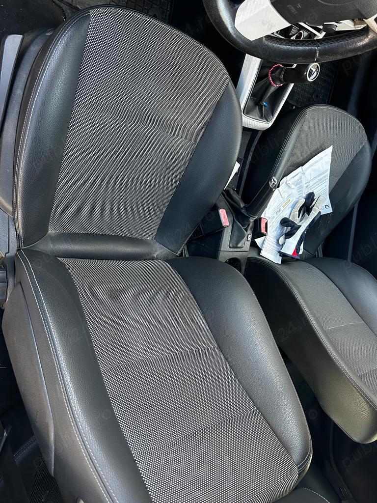 Interior semipiele Opel Astra 