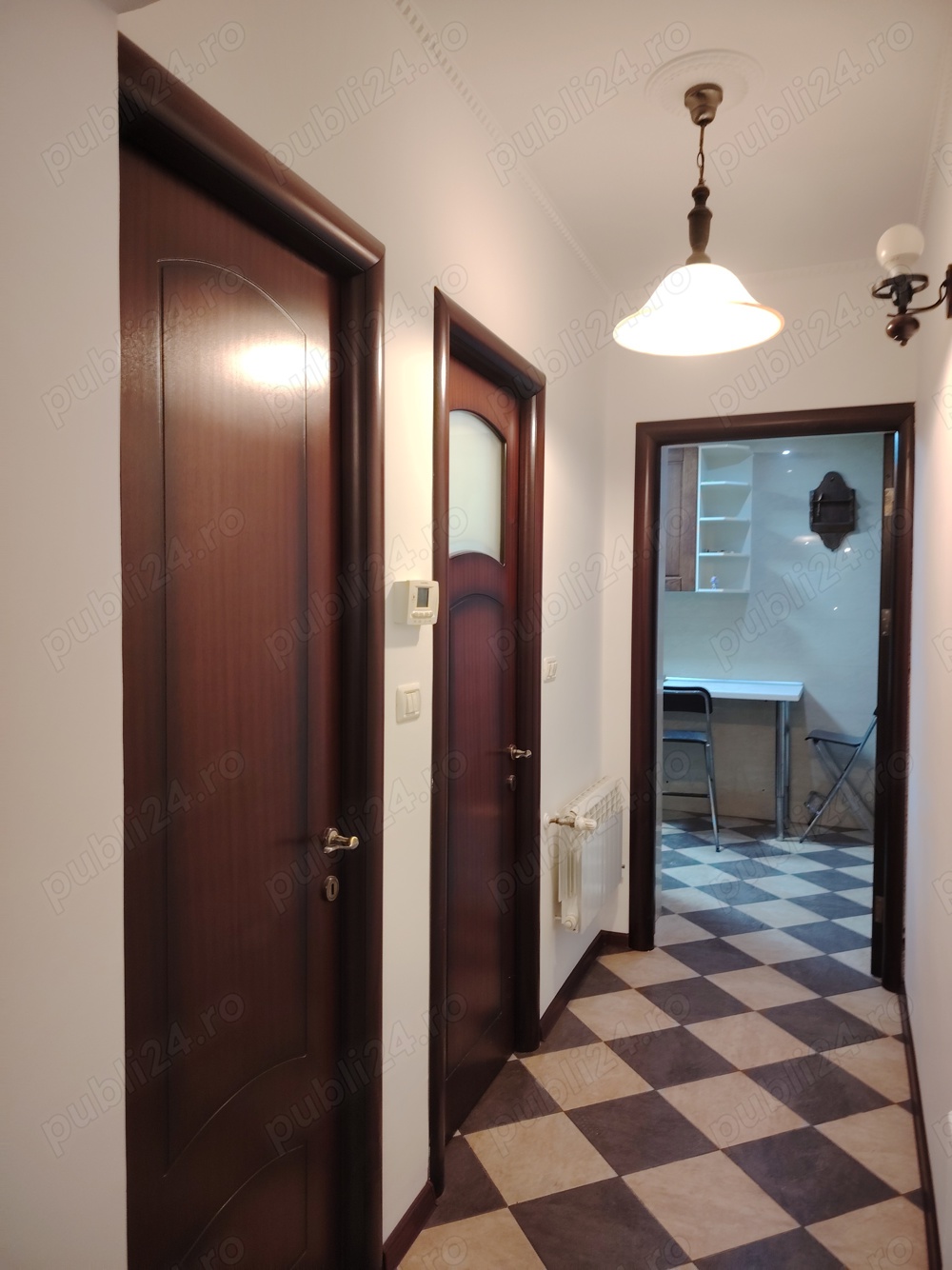 Vand apartament 4 camere langa facultatea de drept