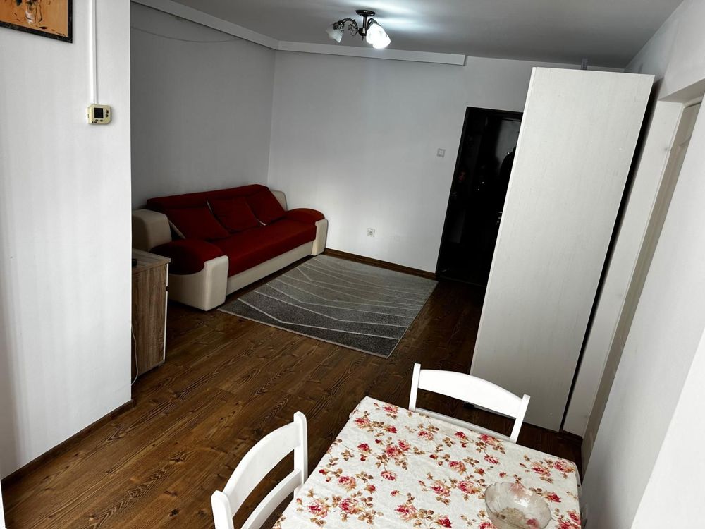 Apartament cu 2 camere de inchiriat