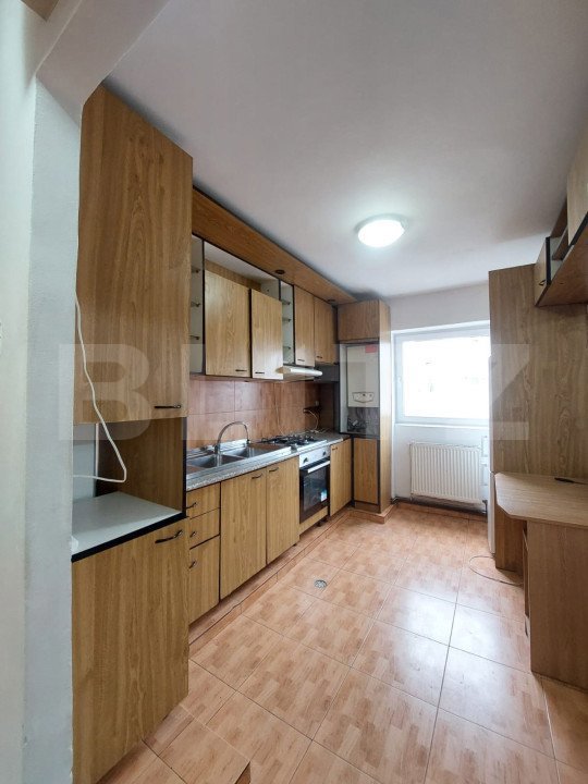 Apartament 3 camere decomandat, 77 mp total, Bulevardul Bucuresti