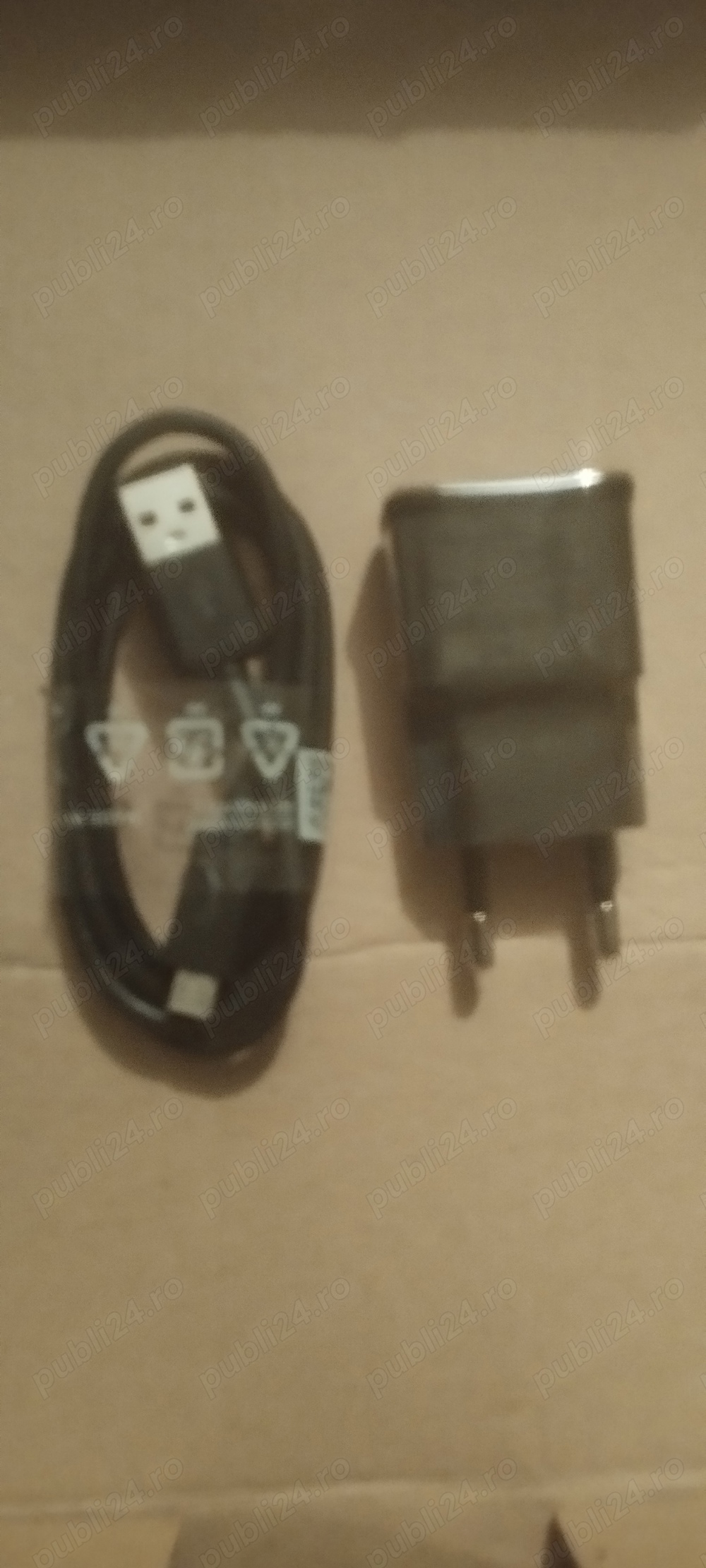 încărcător universal telefon micro usb 