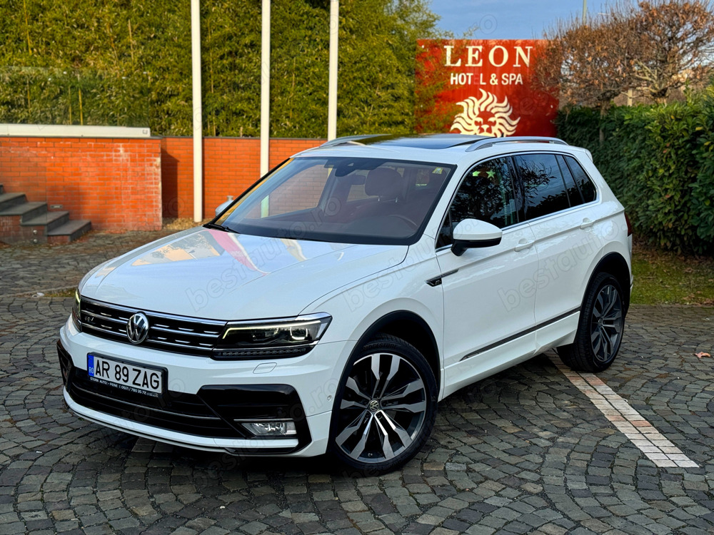 VW Tiguan R Line 2.0 TDI 190 C.P 4x4 Bord Virtual Panoramic Piele Unic Proprietar