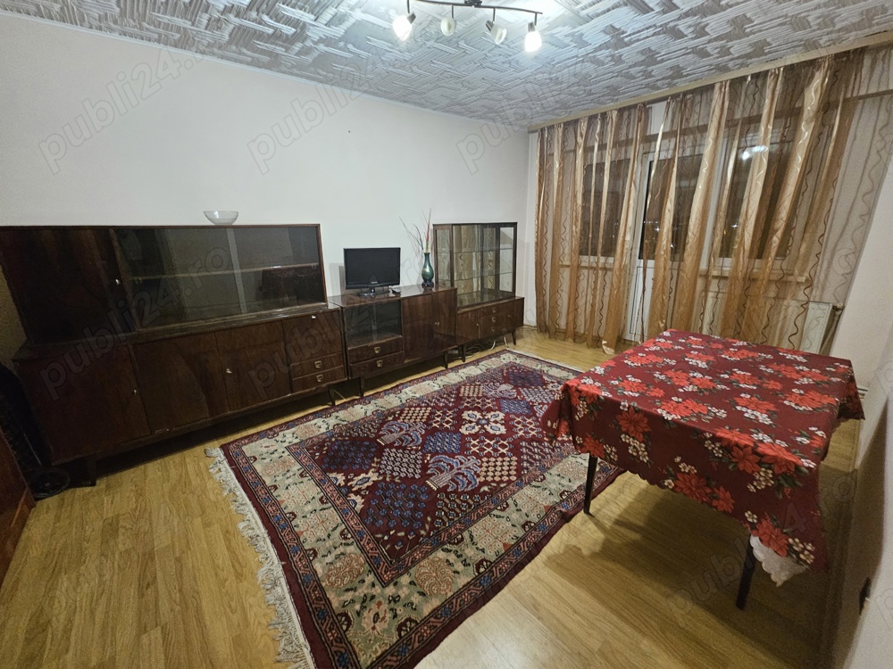 Vand mobila sufragerie 