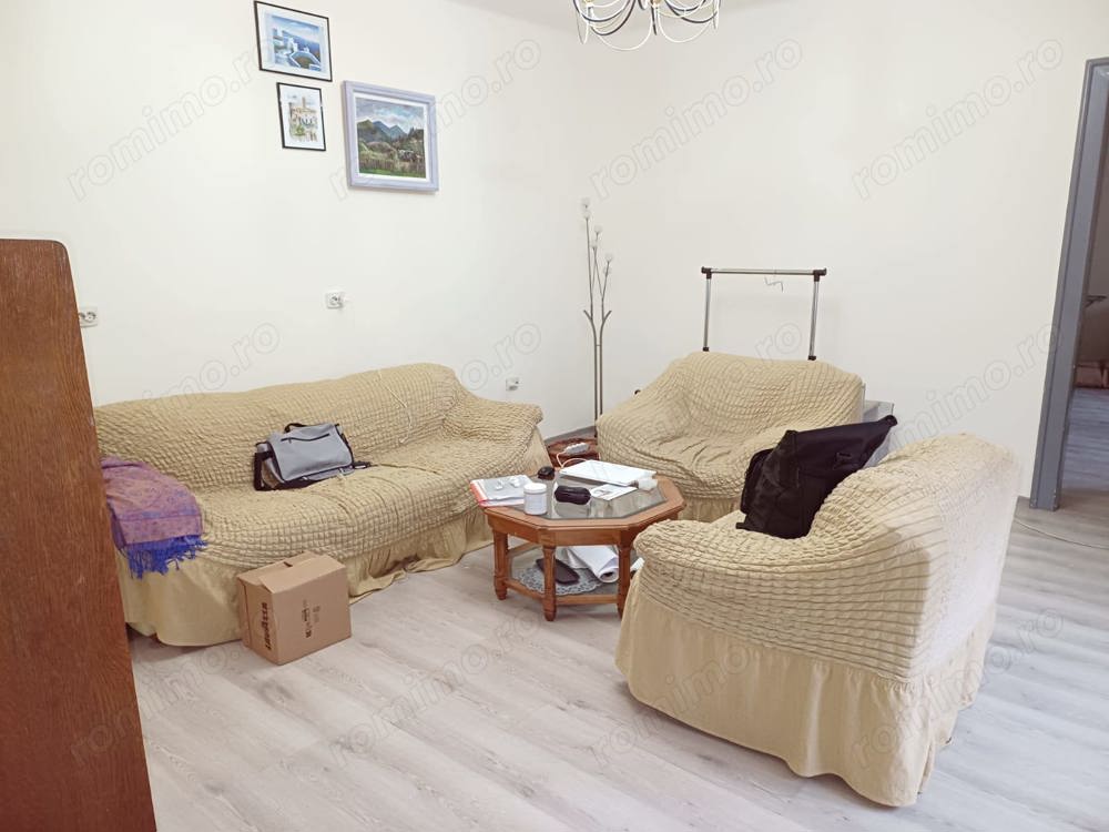 Piata Maria de vanzare  apartament cu 3 camere Imobil Istoric