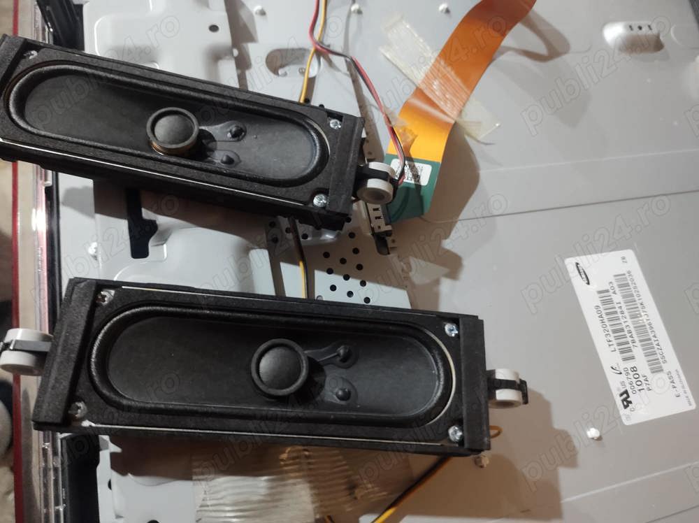 Dezmembrez tv Samsung le32b530p7w