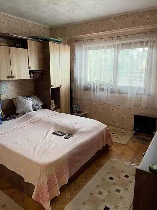 Apartament cu 2 camere decomandat Aradului