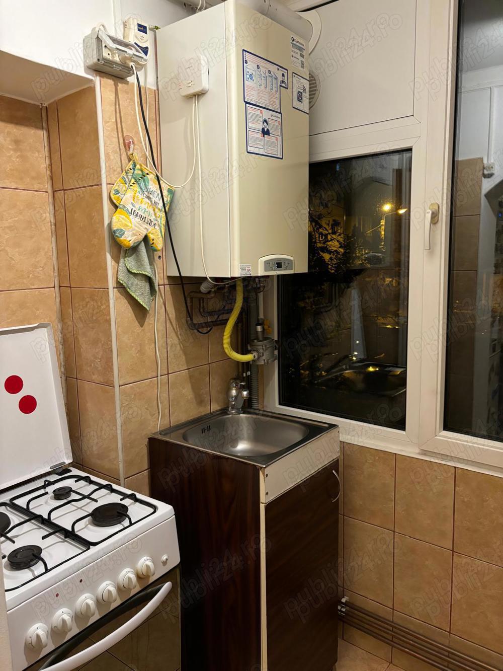 Apartament cu 2 camere în Calea Lipovei etaj 1 decomandat