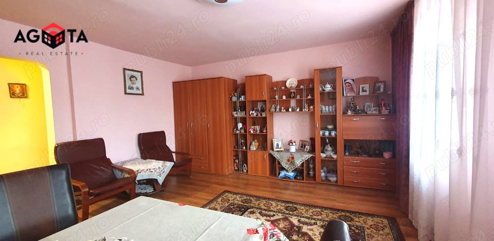 Vand apartament de 4 camere pe Mehedinti, zona Manastur!