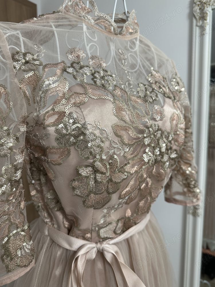 Rochie ocazie deosebită 