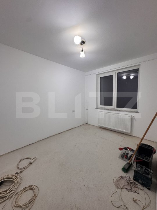 Apartament 4 camere, 87 mp utili, zona Central