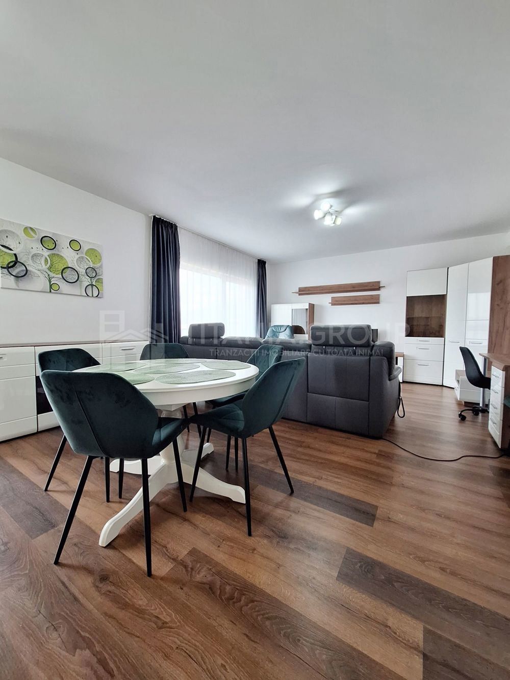 Apartament modern 2 camere + parcare, Codlea