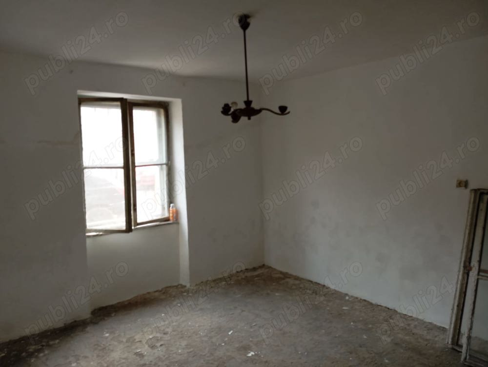 Apartament cu 4 camere in zona Centrala