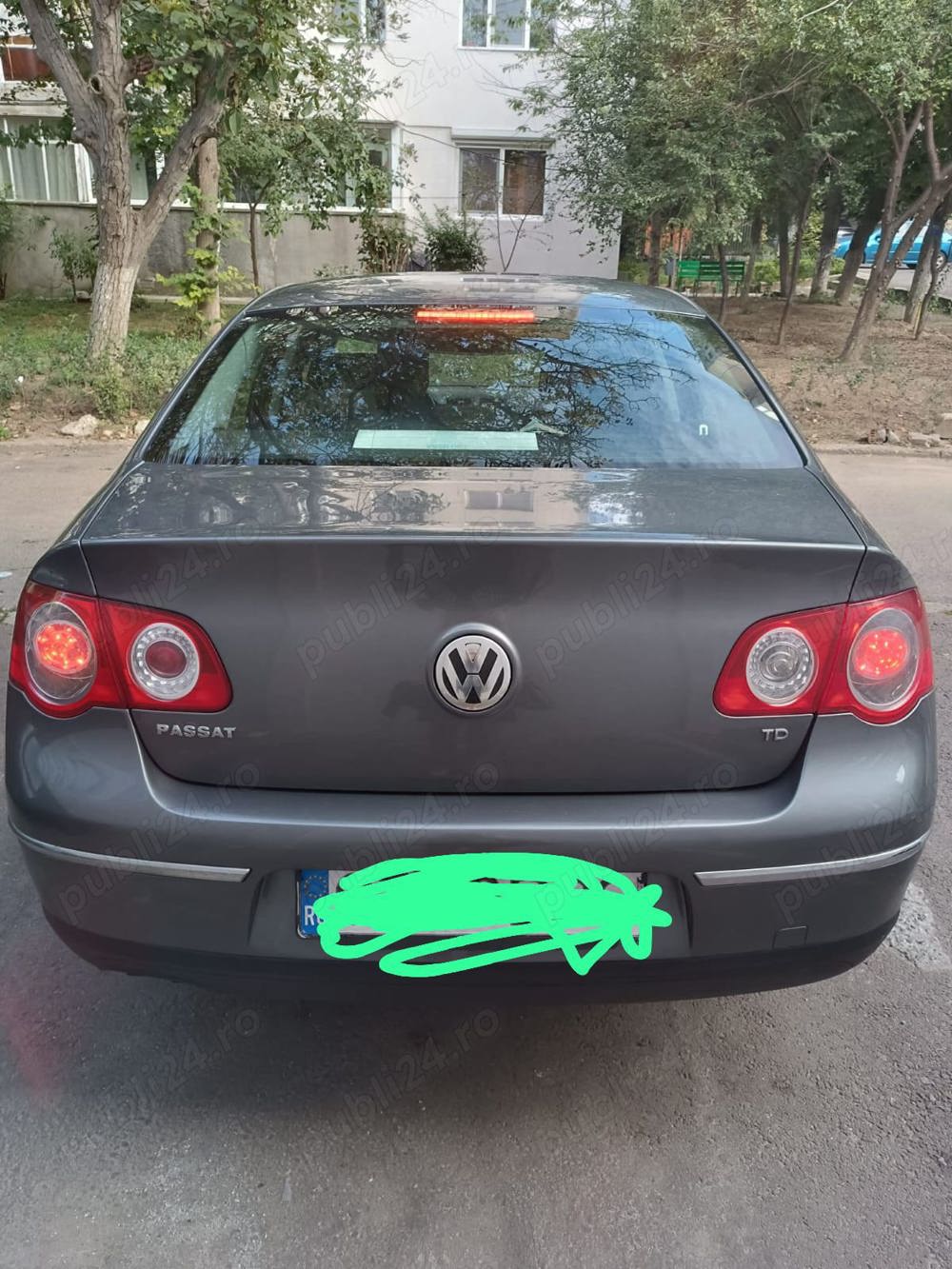 Vand mașină! VOLKSWAGEN PASSAT AN. 2006 preț 3000 Euro