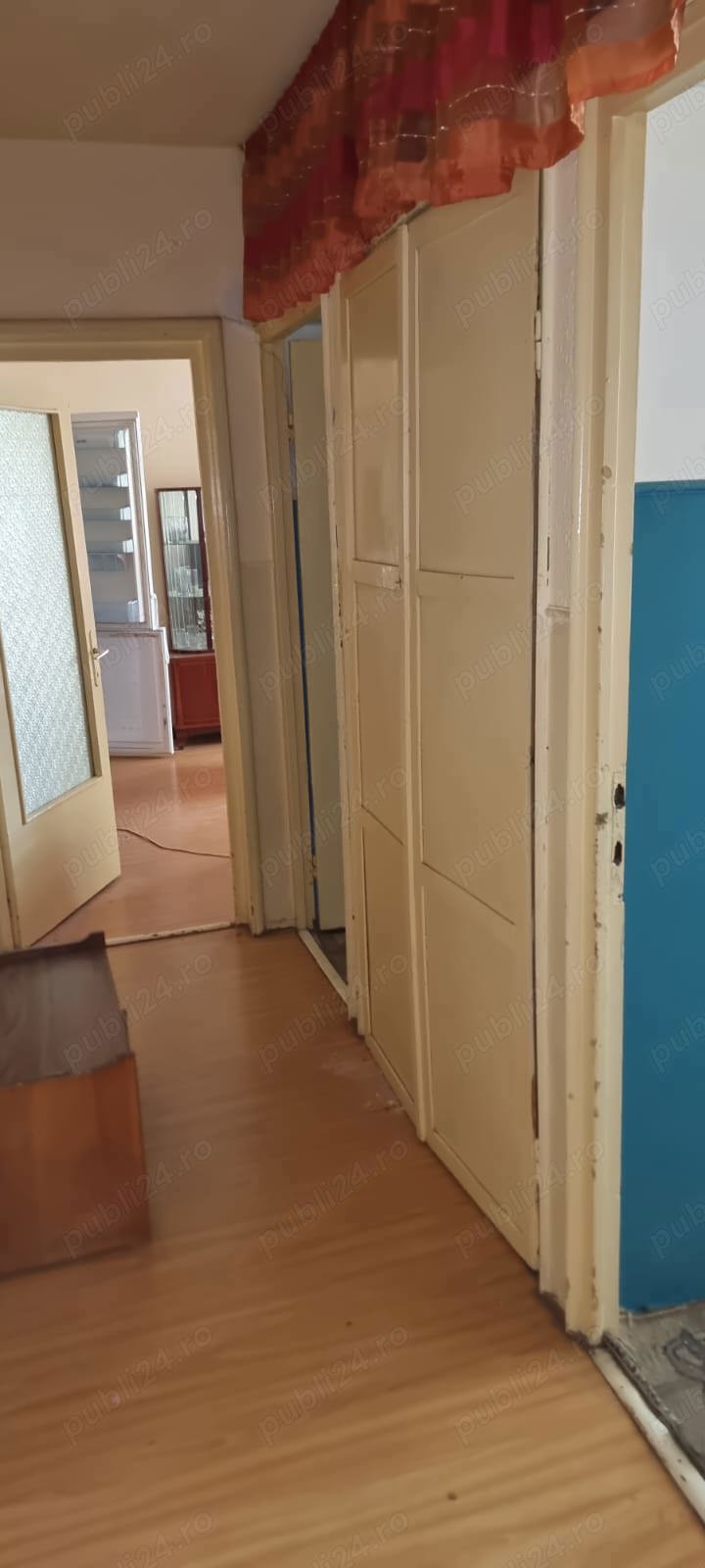 De vânzare Apartament 3 camere Slobozia