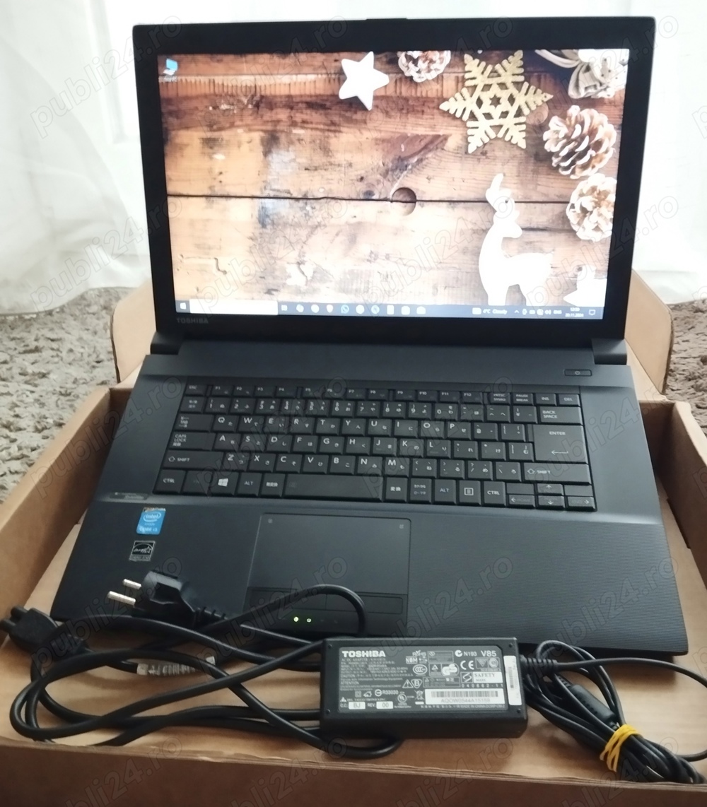 Laptop TOSHIBA, SSD , I3, 4GB, încărcător original