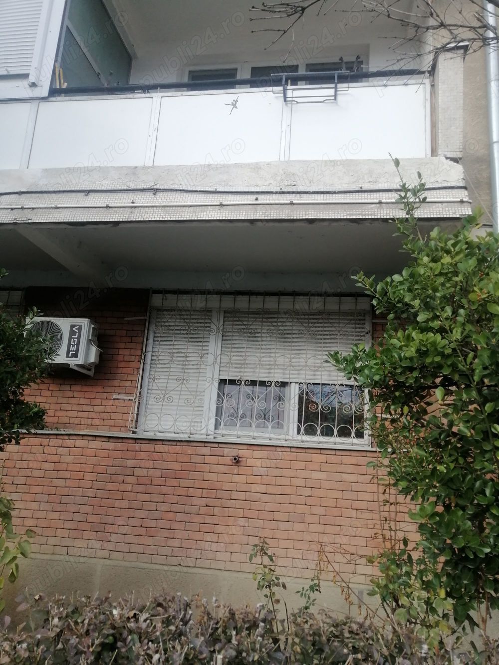 Apartament 2 camere, vand,schimb,confort 1, din caramida, parter înalt Oradea