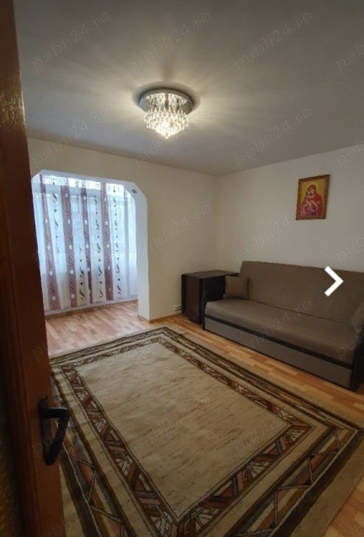 Închiriez apartament cu 2 camere